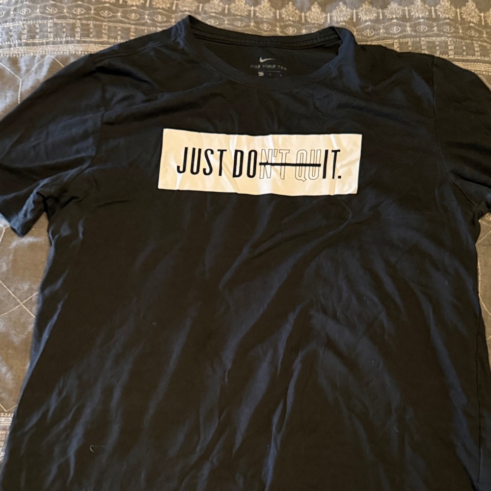 Nike Men's Black Tee - Just Don't Quit